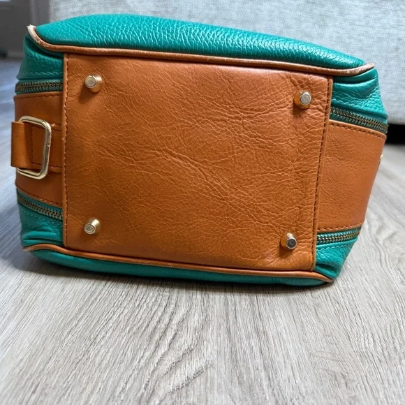 Valentina Teal and Brown Leather Shoulder Bag - Picture 10 of 16